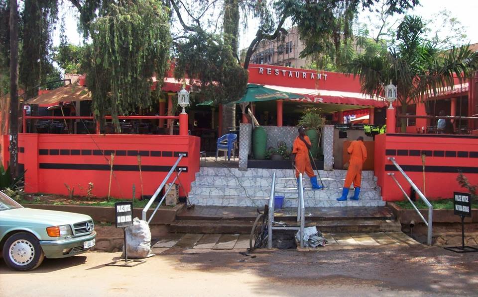 De Posh Bar & Restaurant Kabalagala Kampala Uganda, Good food in Kampala, Food & Drink, Top Bar, Top Restaurant, Lounge, Top Bar and Lounge, Food, Beer, Wine, Spirits, Cocktail bar, Amazing beer prices, Cheap Beer, Great Place to Drink after work , Gins and local beers, grilled food and wood-fired pizzas, Chatting and Drinking, Chilling with friends and mates, Date night, Eating and Drinking, Private parties, Drinking and Dancing, Cocktail Bar, Lounge Bar, Party Bar, Kampala Pub, Lively DJ nights, Lively Music, Great Beer Drink Out, Tasteful Delicious food in Kampala, Amazing Drinking Joint in Kampala Uganda, Ugabox